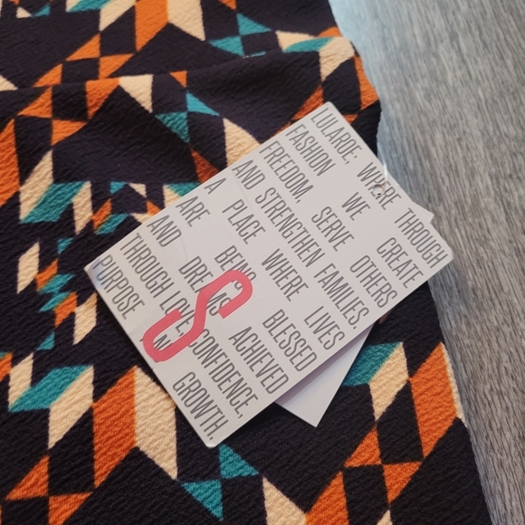 Geometric skirt - Picture 8 of 10